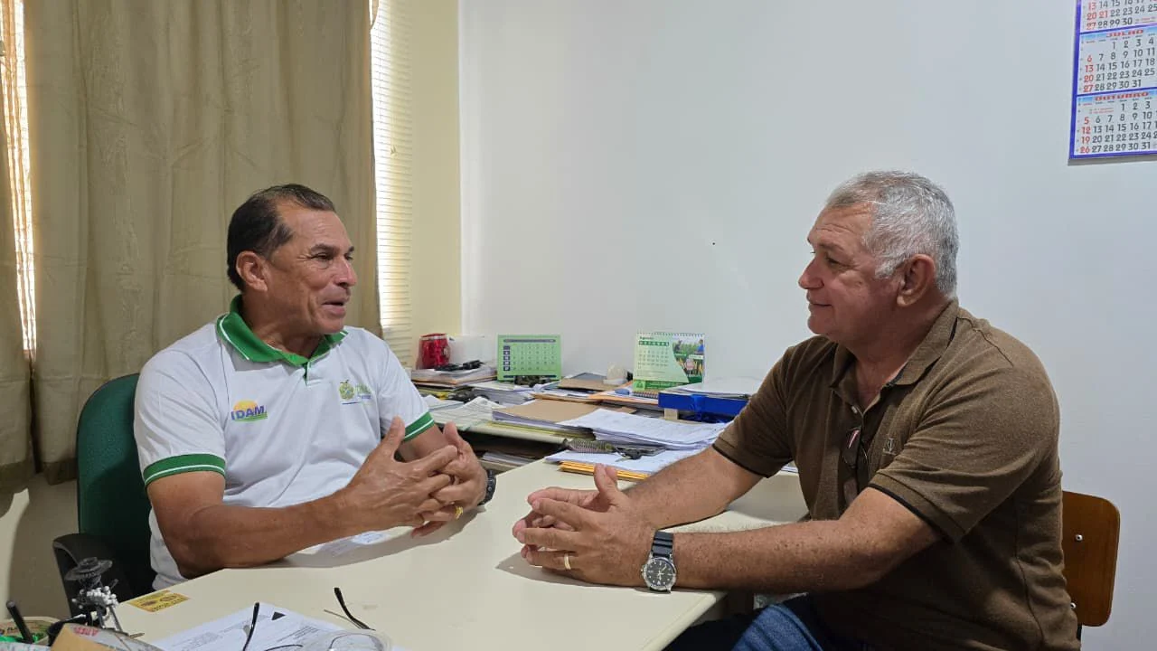 Prefeitura de Parintins e Idam alinham fortalecimento de ações integradas para os produtores rurais 16 Prefeitura de Parintins e Idam alinham fortalecimento de ações integradas para os produtores rurais