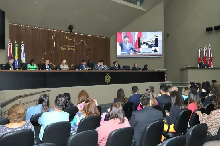Presidente Do Tce Am Participa De Homenagem Aos 33 Anos Da Defensoria Pública No Amazonas