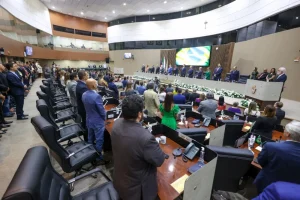 Presidente Do Tce Am Prestigia Homenagem Ao Presidente Da Oab Am