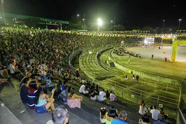 Primeira noite de apresentações do 65º Festival Folclórico do Amazonas reúne nove mil pessoas 4 Primeira noite de apresentações do 65º Festival Folclórico do Amazonas reúne nove mil pessoas
