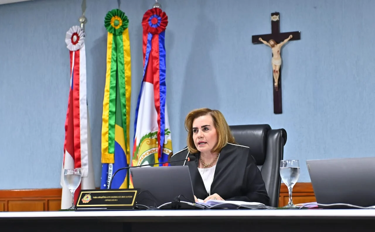 Primeira Sessão Do Tce Am Sob Presidência Da Conselheira Yara Lins Dos Santos Analisa 58 Processos