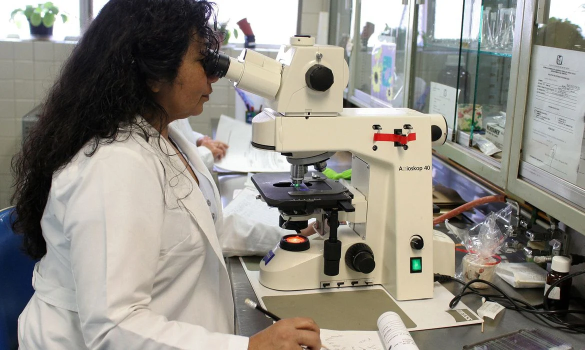 Programa Futuras Cientistas tem 470 vagas para alunas e professoras 27 Programa Futuras Cientistas tem 470 vagas para alunas e professoras