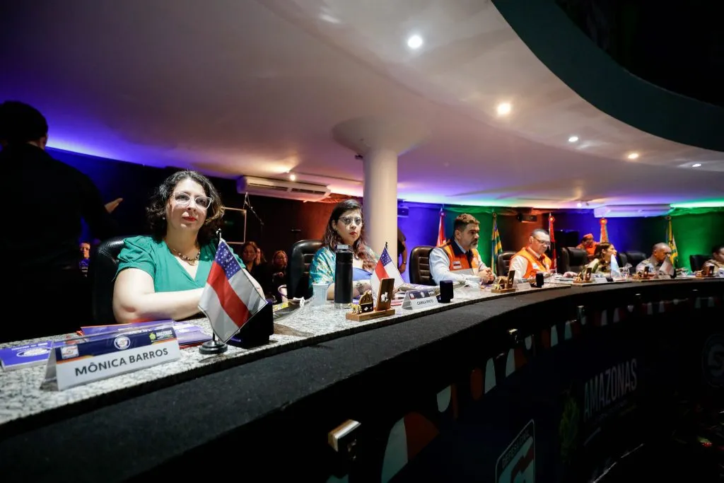 Rosemary Costa Pinto é homenageada com medalha que leva seu nome em evento da Defesa Civil do Amazonas