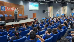 Diretor Do Isi, Élvio Dutra