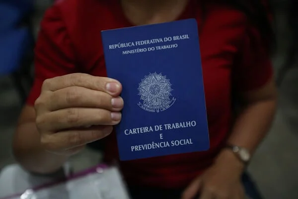 Sine Amazonas divulga 212 vagas de emprego para esta quarta-feira