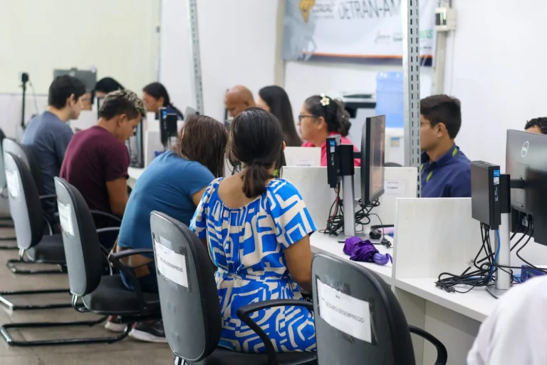 Sine Amazonas divulga 321 vagas de emprego para esta quinta-feira
