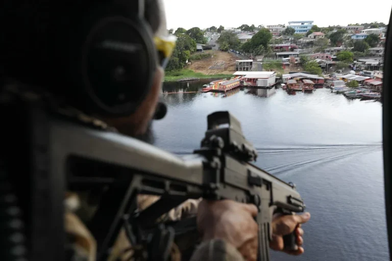 Sistema De Operações Aéreas Da Ssp Am Já Auxiliou No Transporte De Meia Tonelada De Drogas Apreendidas No Estado