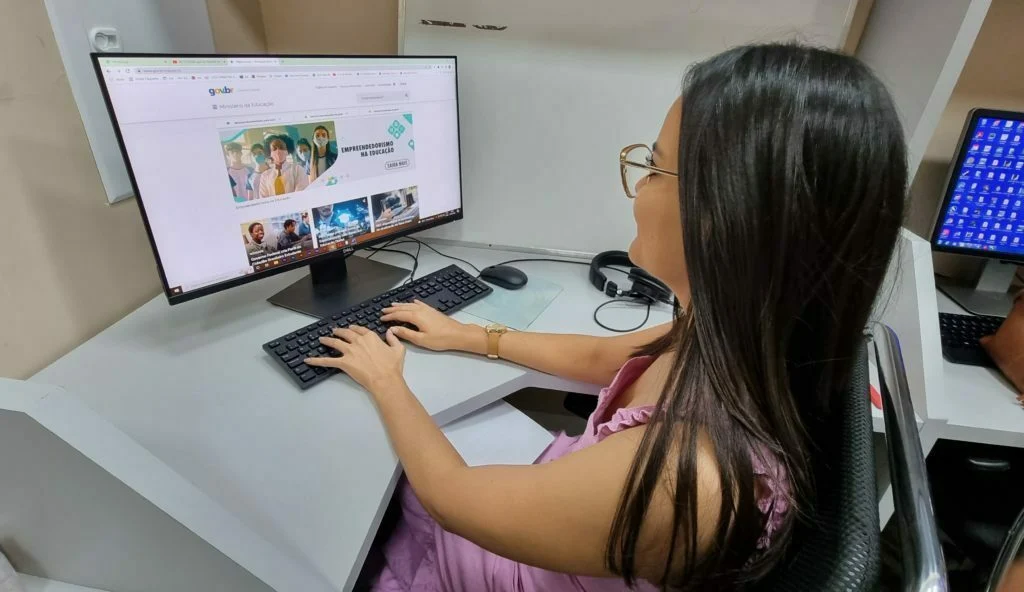 TCE-AM inicia fiscalização remota de recursos destinados à educação e anuncia ciclo de Programa Nacional de Formação 14 TCE-AM inicia fiscalização remota de recursos destinados à educação e anuncia ciclo de Programa Nacional de Formação