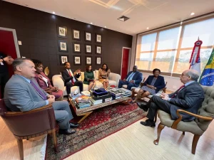 Tce Am Recebe Presidente E Comitiva De Técnicos Do Tribunal Administrativo De Moçambique Para Troca De Experiências