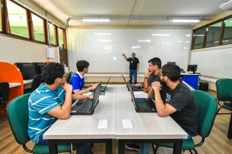 Uea Tem 29 Cursos Com 4 Estrelas No Guia Da Faculdade Estadão