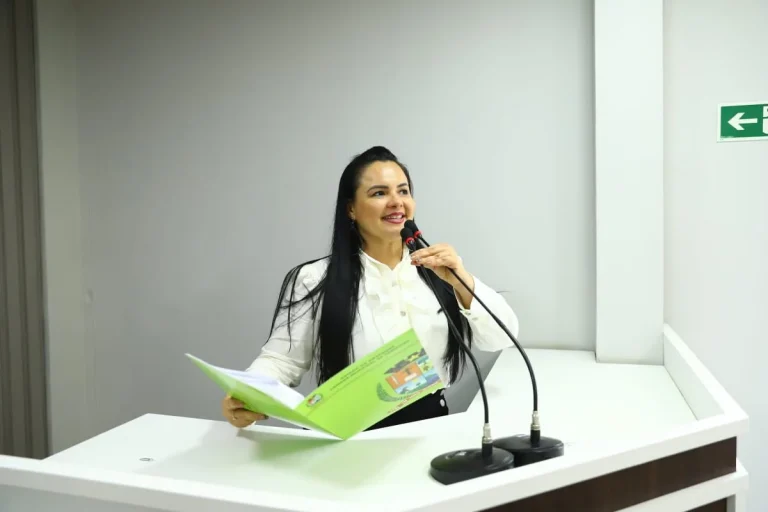 Vereadora Vanessa Gonçalves (mdb)