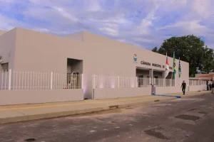 Fachada Da Câmara Municipal De Parintins